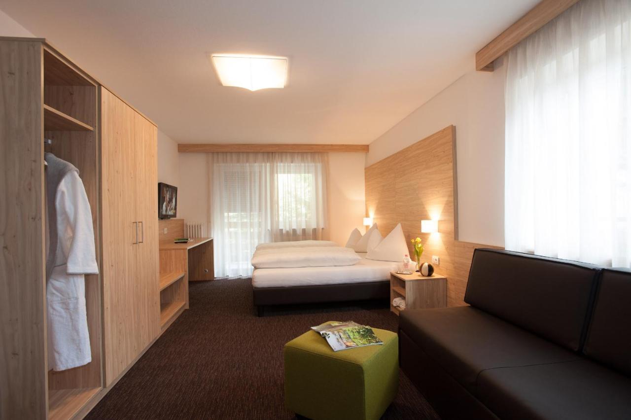 Hotel Stifter Лутаго Екстериор снимка