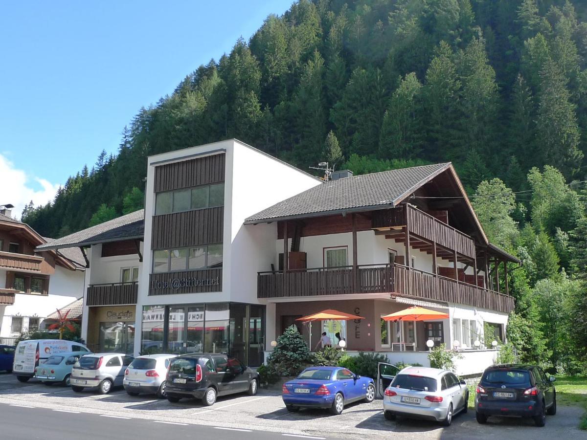 Hotel Stifter Лутаго Екстериор снимка