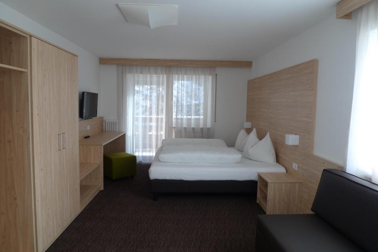 Hotel Stifter Лутаго Екстериор снимка