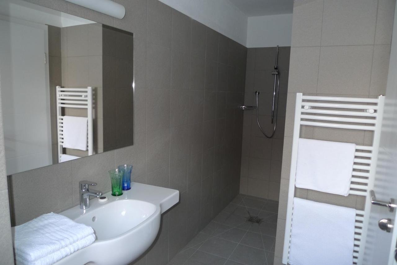 Hotel Stifter Лутаго Екстериор снимка